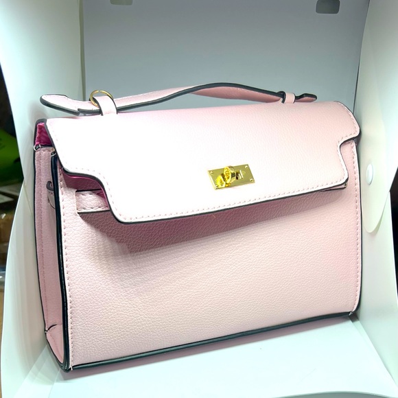 Icing Pink Purse - Picture 2 of 11